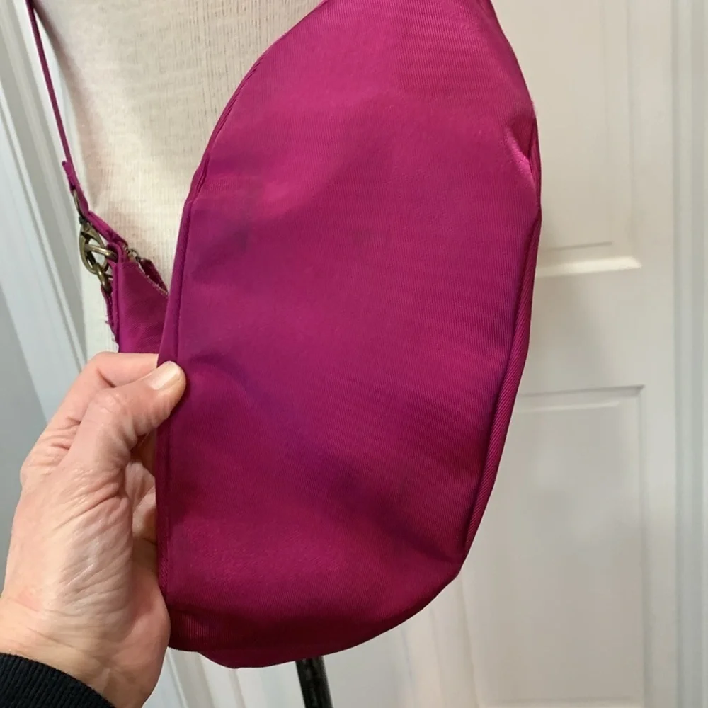 Travelon magenta cloth purse withh adjustable strap